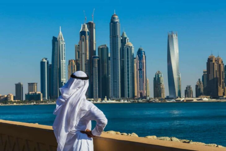 Emirati Arabi Uniti: Un Nuovo Regime per le DAO e la Blockchain