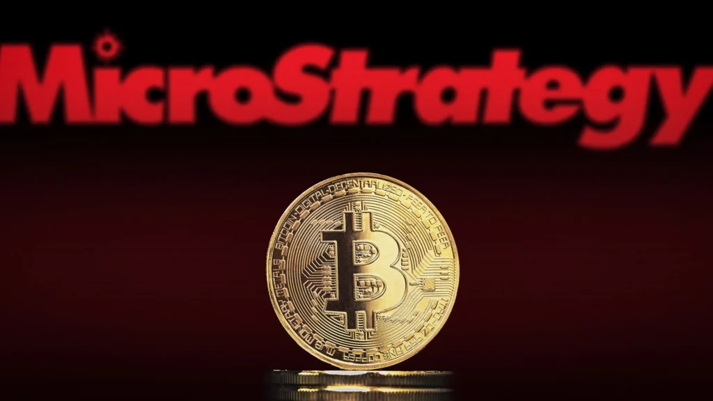 MicroStrategy: Acquisto di 21.550 BTC per $2.1 Miliardi